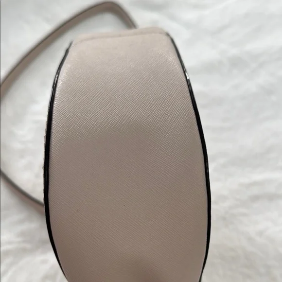 Kate Spade Beige Crossbody Bag EUC - Picture 10 of 11